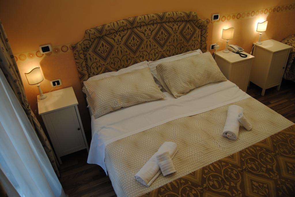 Il Colonnato Bed & Breakfast Rome Bilik gambar