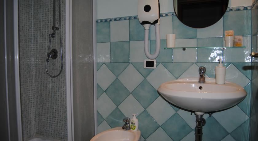 Il Colonnato Bed & Breakfast Rome Bilik gambar